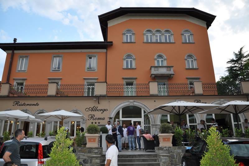 Albergo Roma Борго-Валь-ди-Таро Экстерьер фото